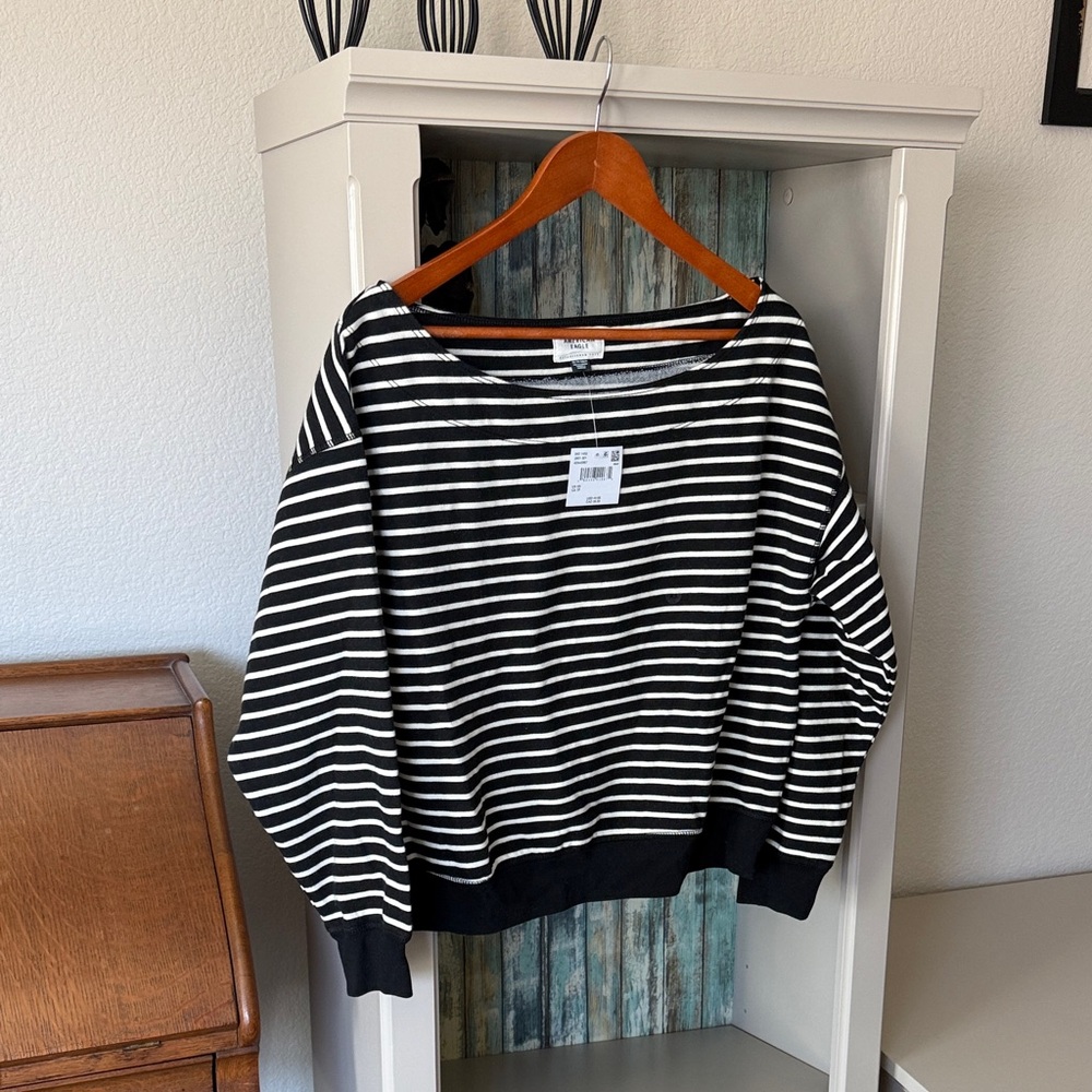 American Eagle Outfitters Black and White Striped Sweater